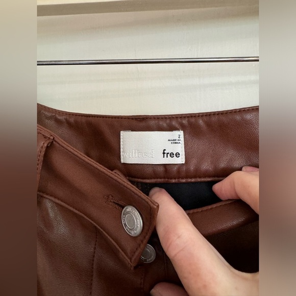 Aritzia Wilfred  Oracle Vegan Leather Pant - Picture 9 of 10